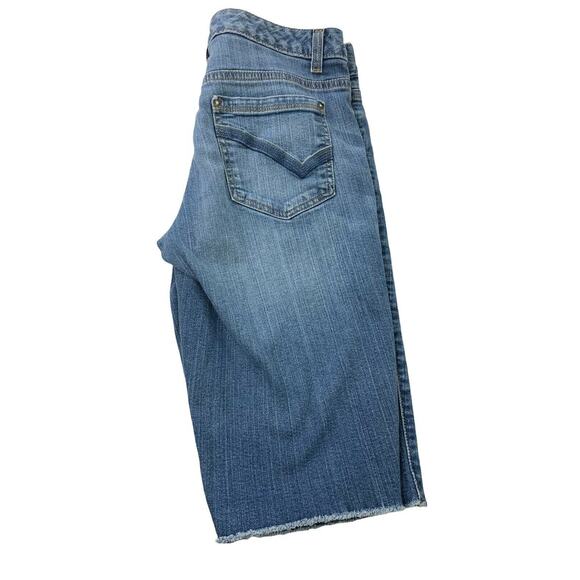 Tommy Hilfiger Jean Shorts Woman Size 6 Bermuda Cut Offs Denim Raw Hem Roll Up - Picture 5 of 7